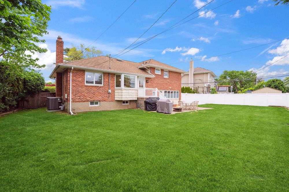 5 Coventry Road, Syosset, New York image 4