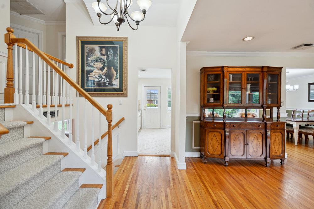 5 Coventry Road, Syosset, New York image 9