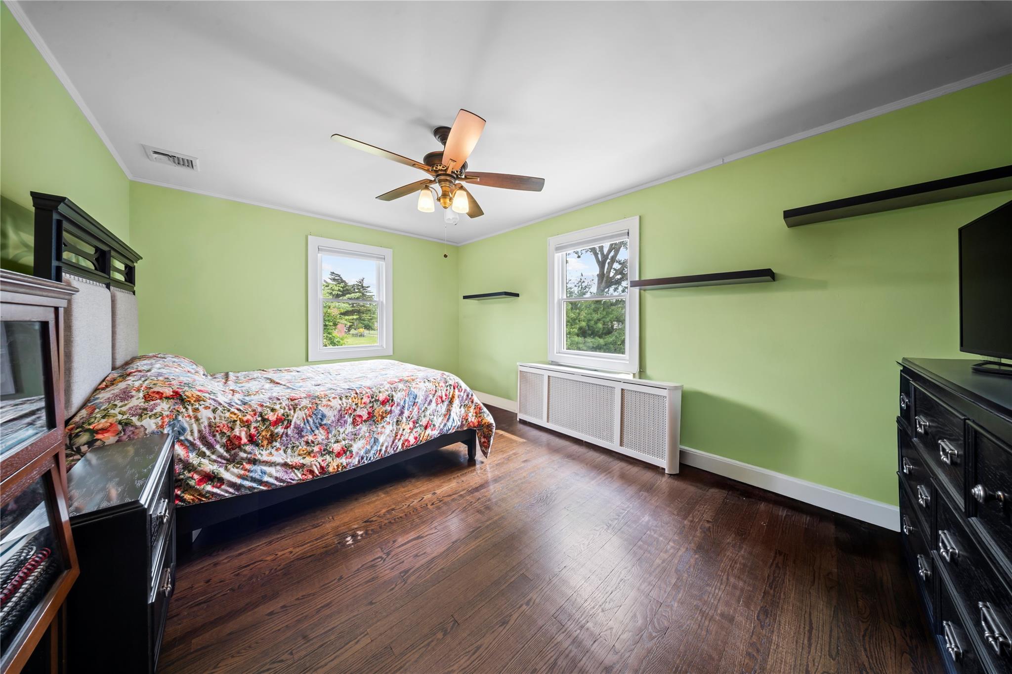 30 Leon Court, Rockville Centre, New York image 14