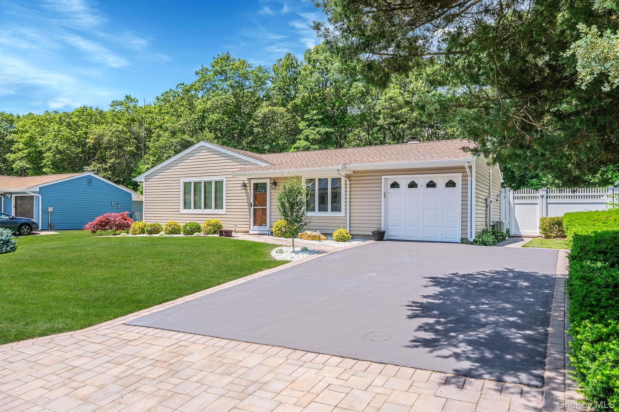 Photo 1 of 29 — 150 Rosemont Avenue, Farmingville, NY 11738