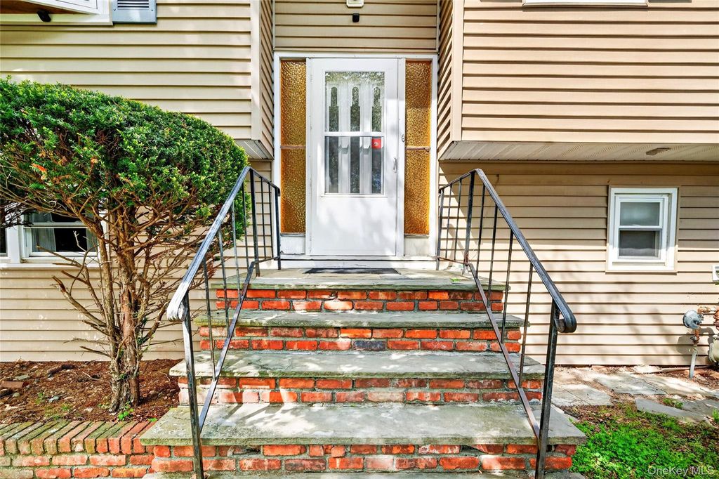 Photo of 27 Hastings Lane Lane, Stony Point, NY 10980 (MLS # 991823)