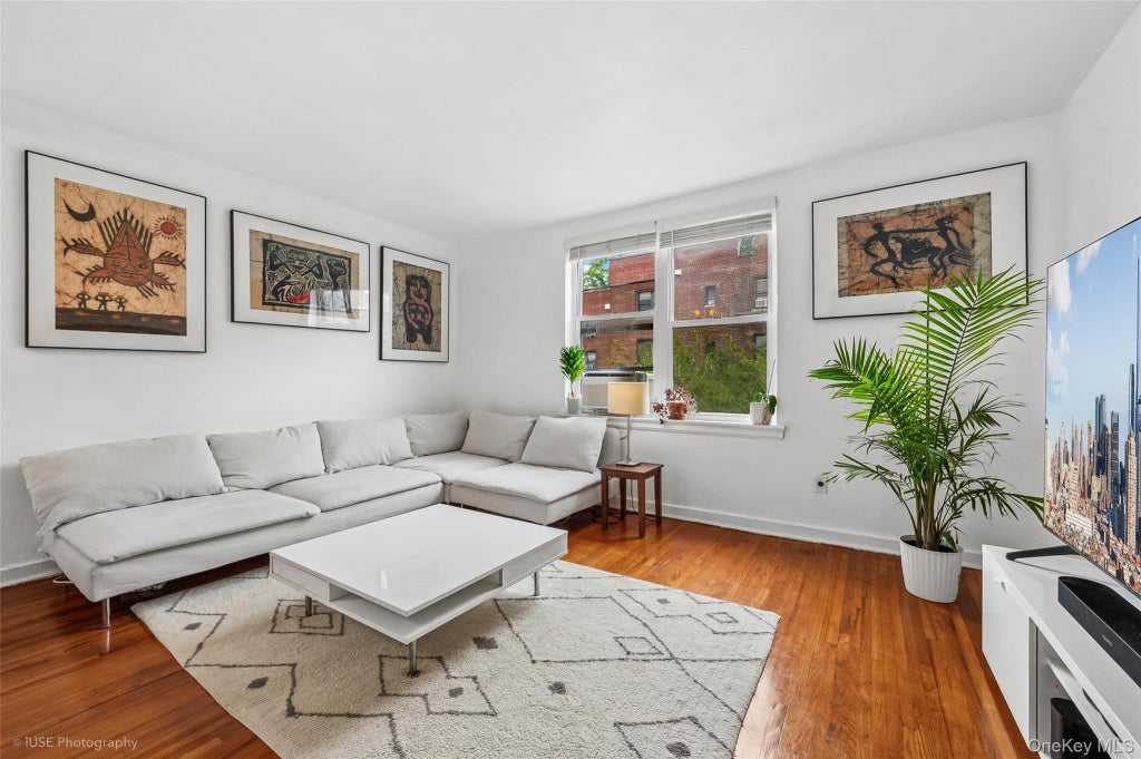 Photo of 52-18 39th Avenue Ave #3D, Woodside, NY 11377 (MLS # 1047215)