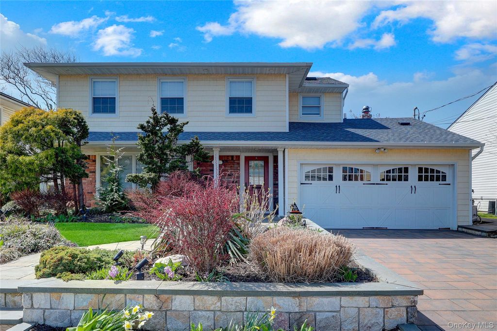 Photo of 67 Reynolds Drive, Lido Beach, NY 11561 (MLS # 984157)