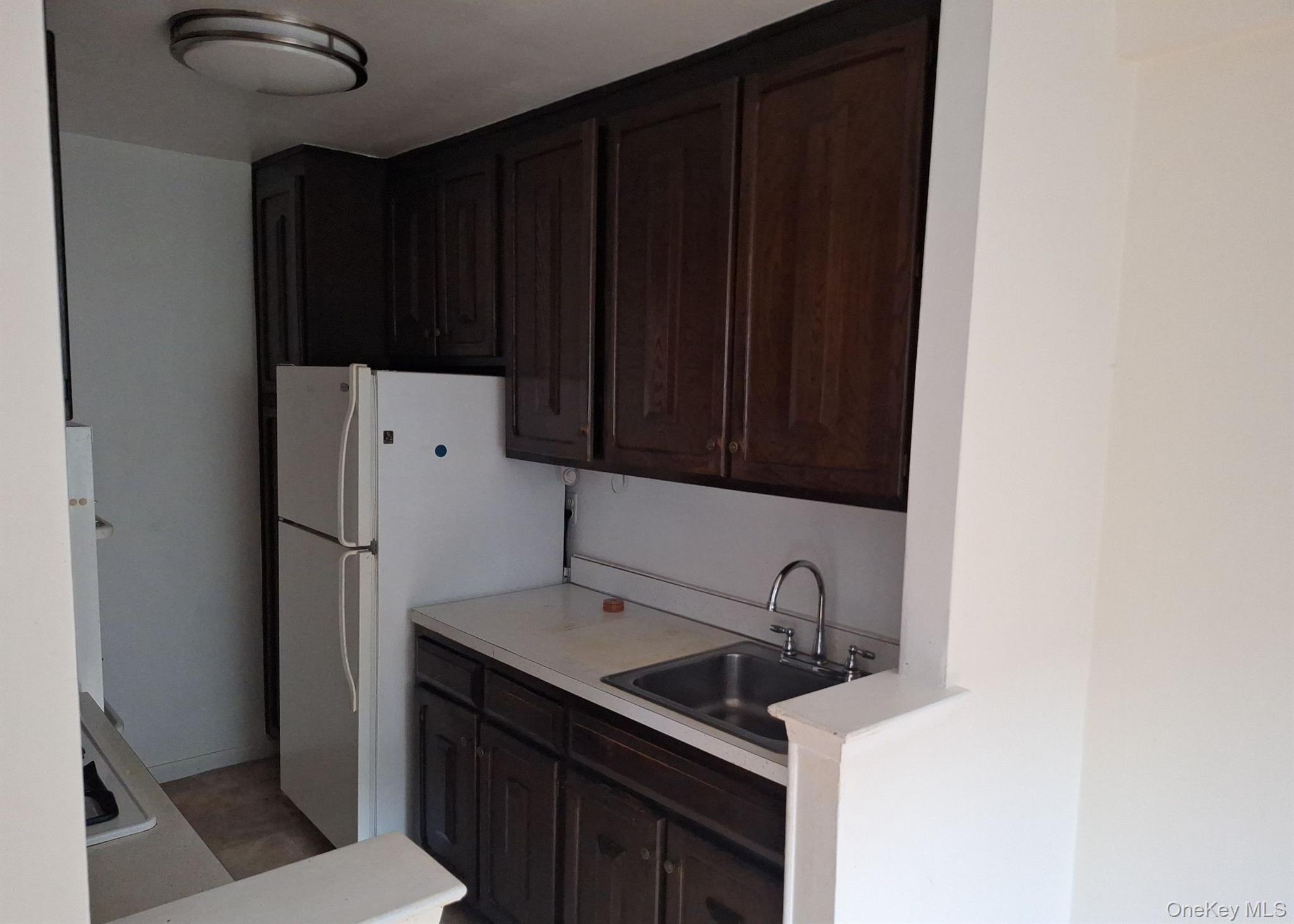 636 N Terrace Avenue 2C