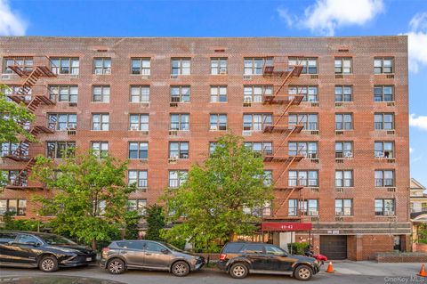 Homes For Sale - 41-42 73 Street #4G<br/> Queens County, Woodside, NY 11377
