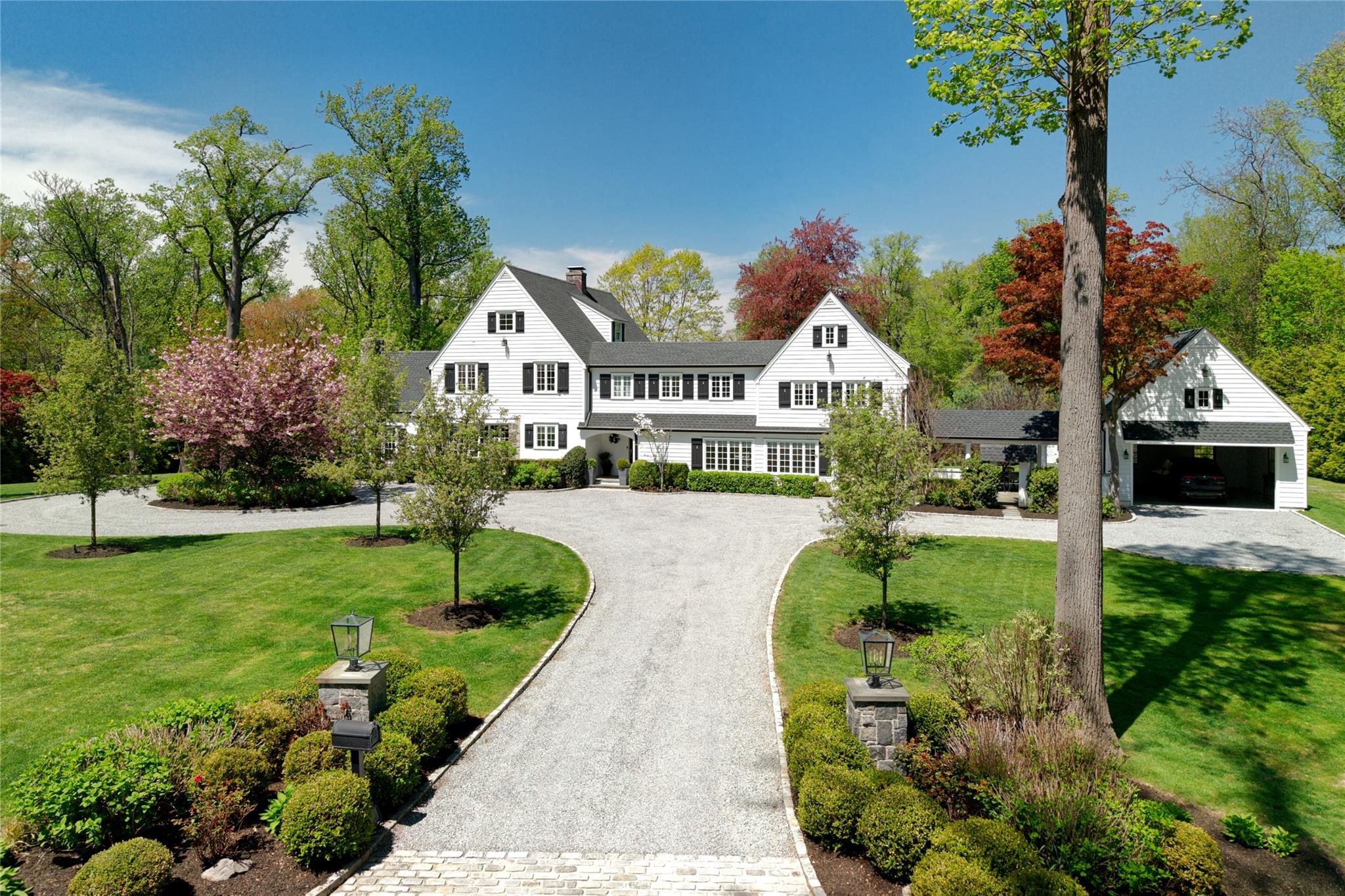 30 Bonnie Heights Road, Manhasset, New York image 1