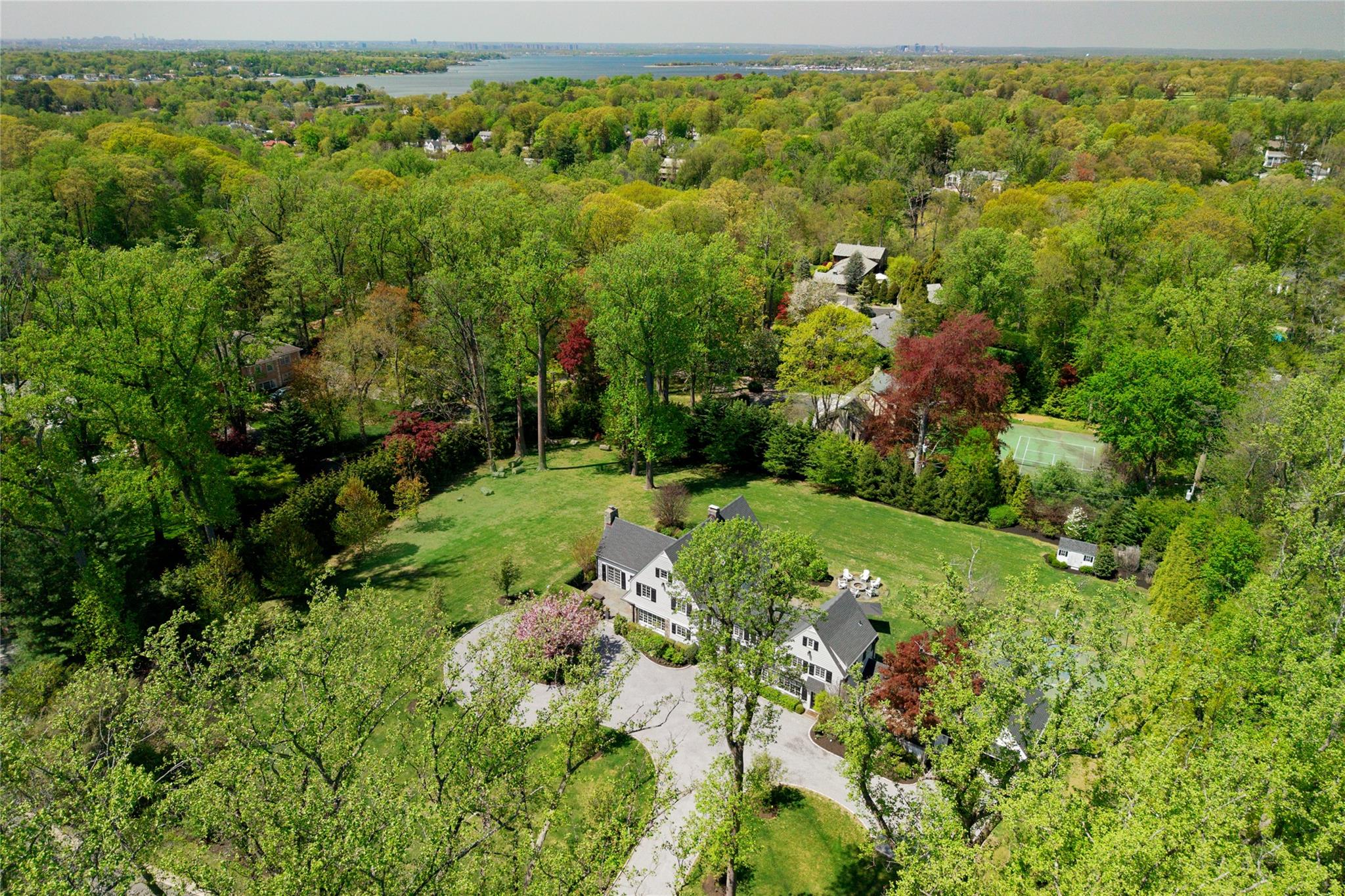30 Bonnie Heights Road, Manhasset, New York image 35
