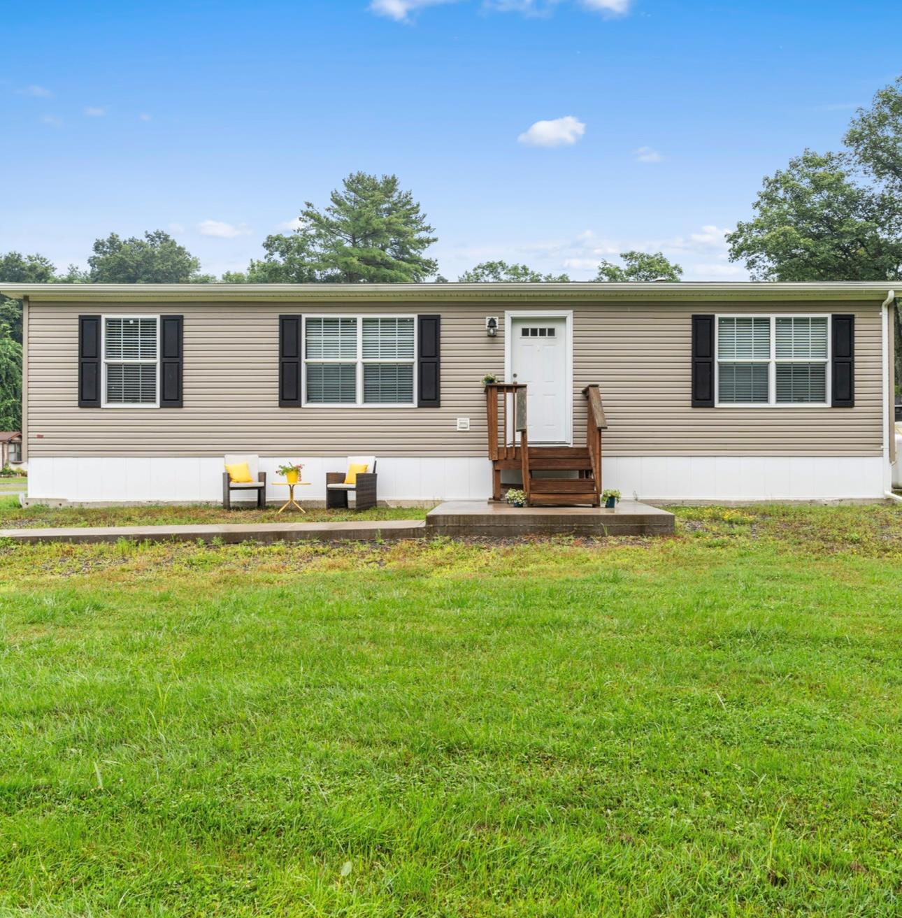 242 Ruby Lot 18