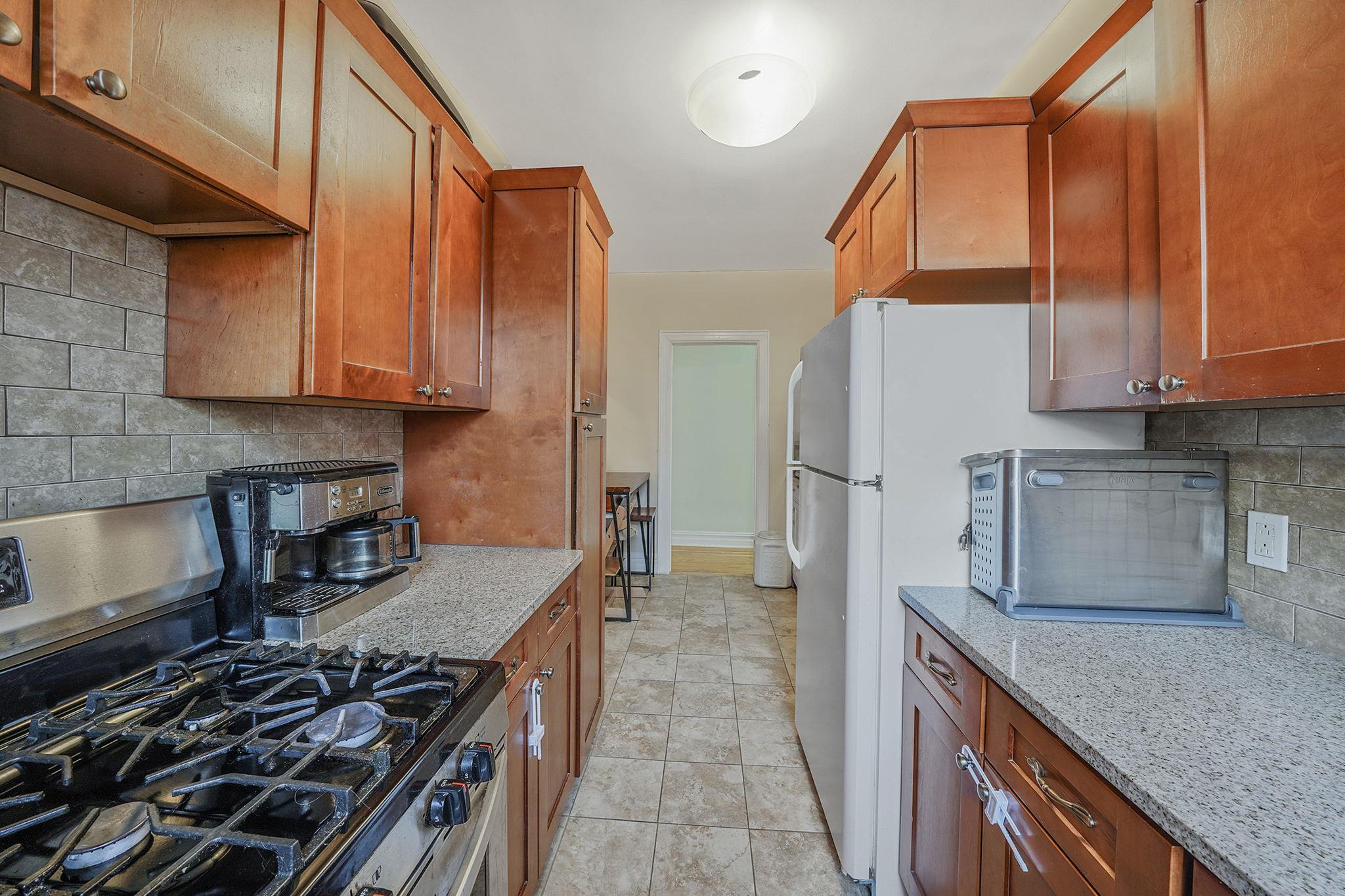 83-84 116th St St #1H, Kew Gardens, New York image 4