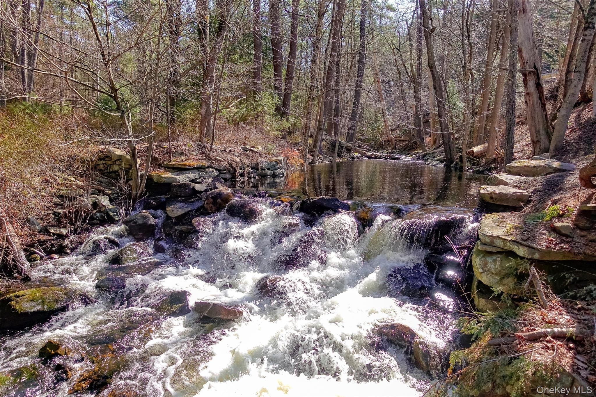 7 Highland Lake Road