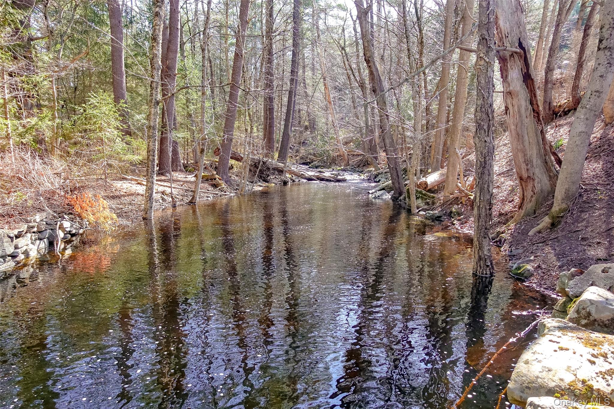 7 Highland Lake Road