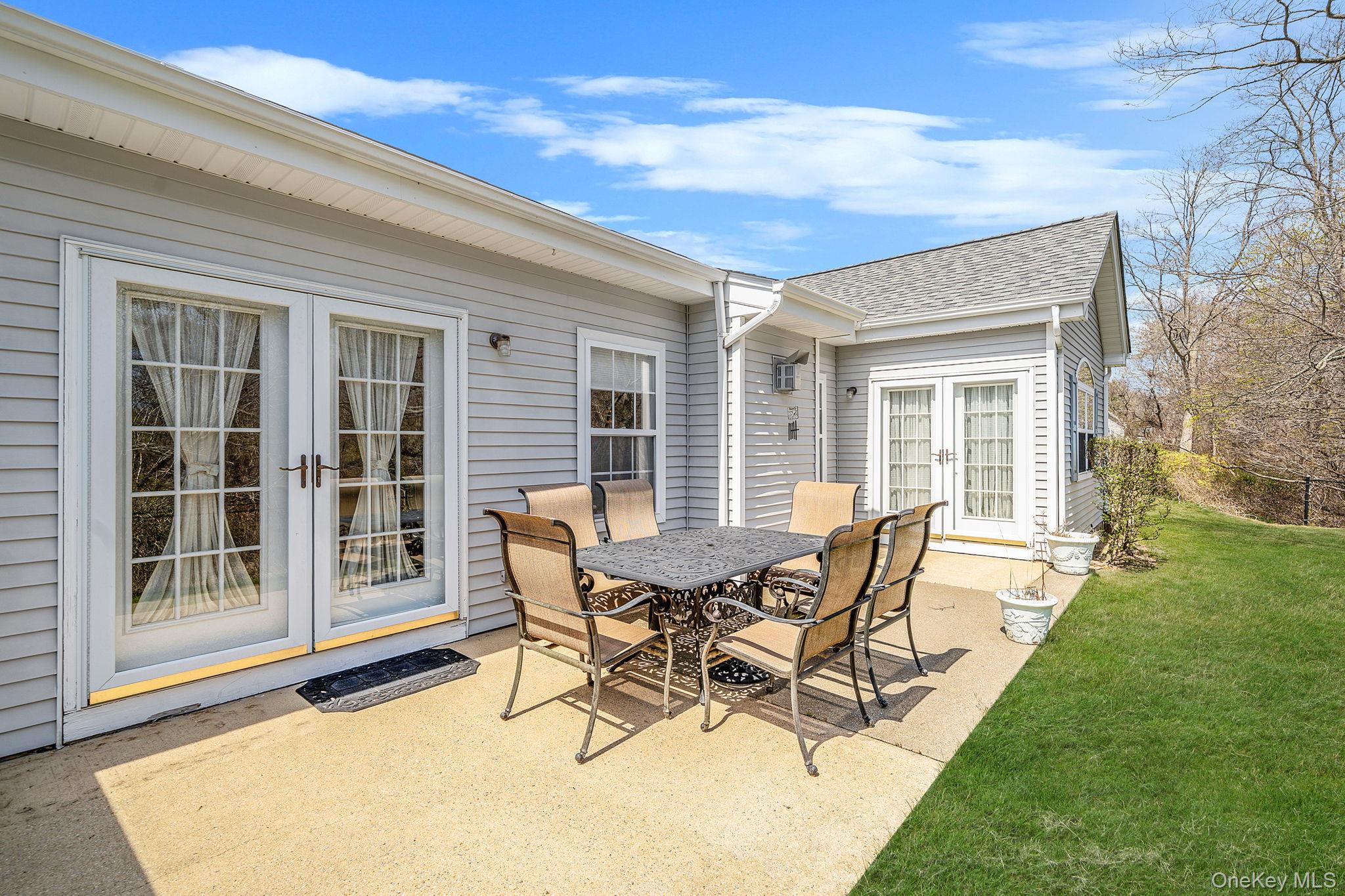 485 Woodscreek Court