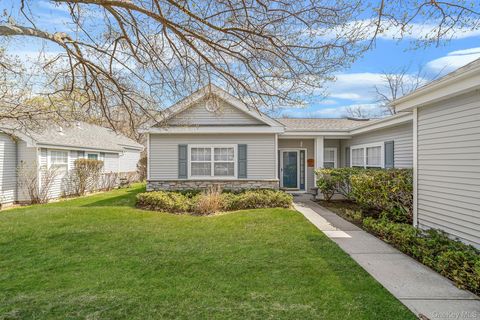 485 Woodscreek Court Moriches NY 11955