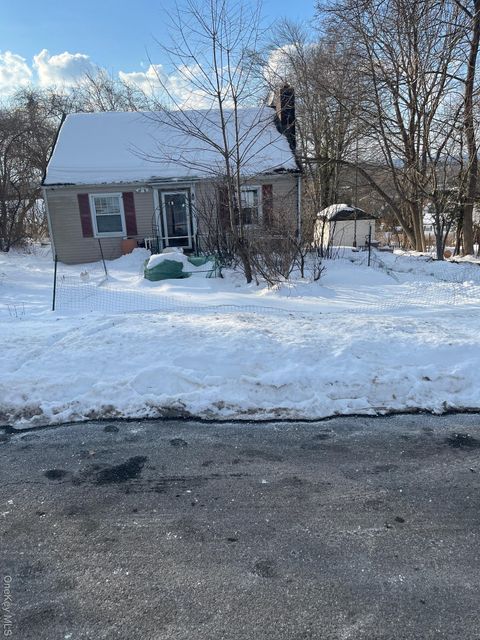Homes For Sale - 22 New York Avenue<br/> Congers, NY 10920