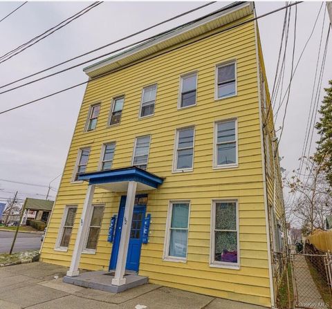112 Main Street Call Listing Agent NY 12047