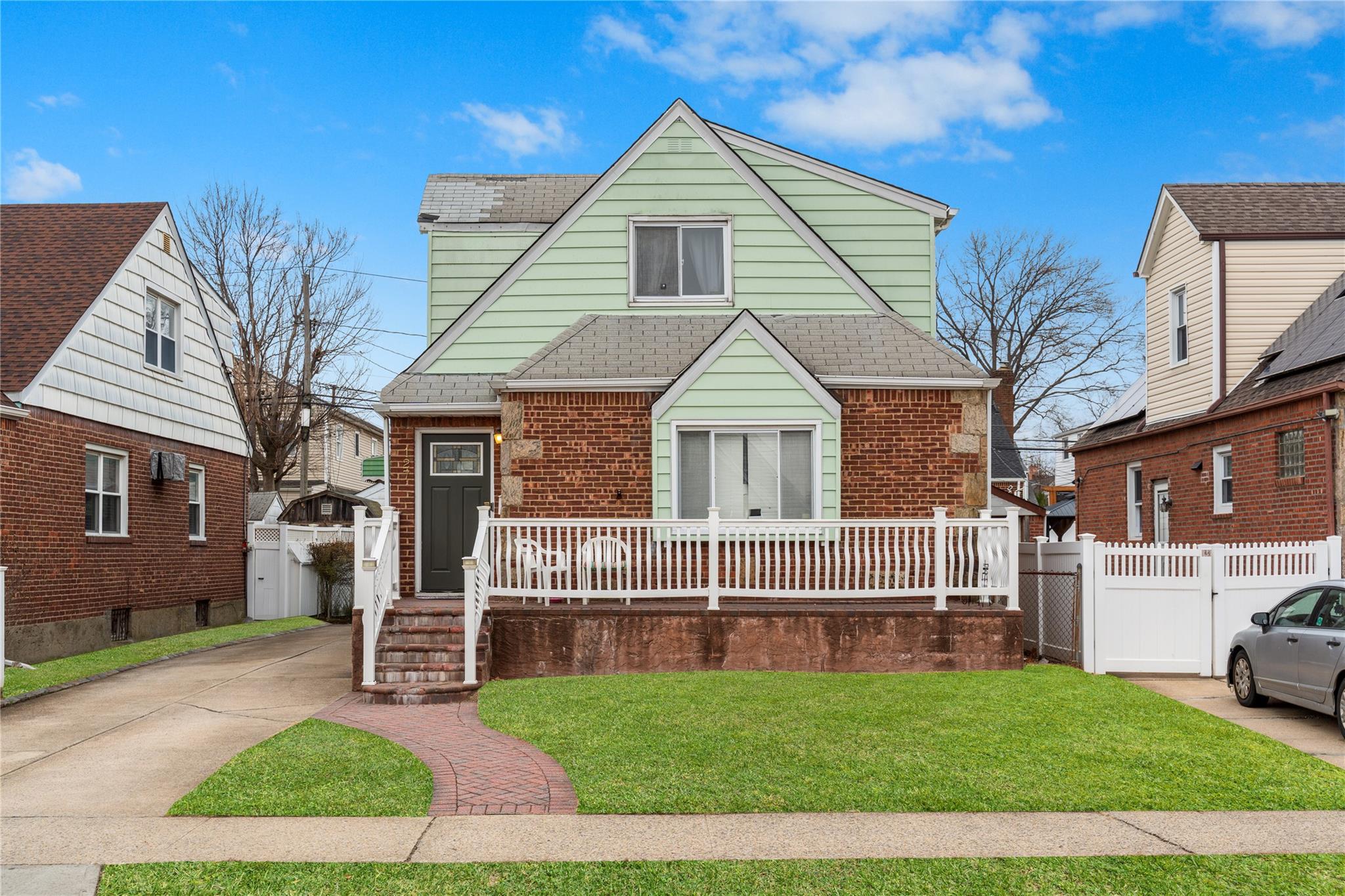 127 Locustwood Boulevard, Elmont, New York image 2