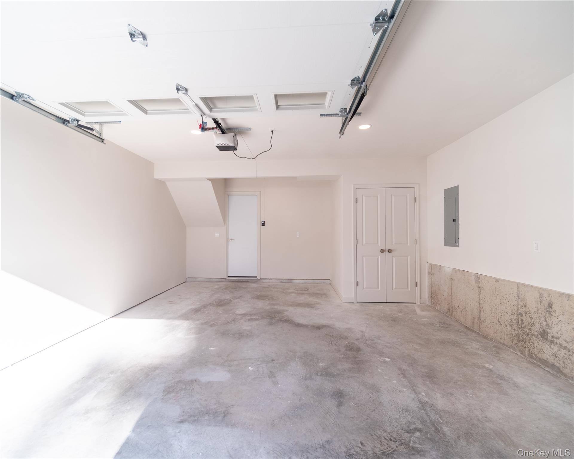 306 unit A South Regent Street A