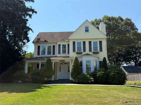 Homes For Rent - 13 Walnut Street<br/> Nassau County, Glen Head, NY 11545