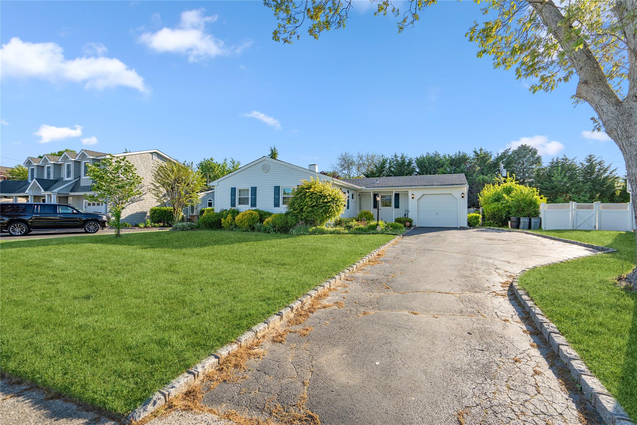 116 Nimbus Road, Holbrook, New York image 2