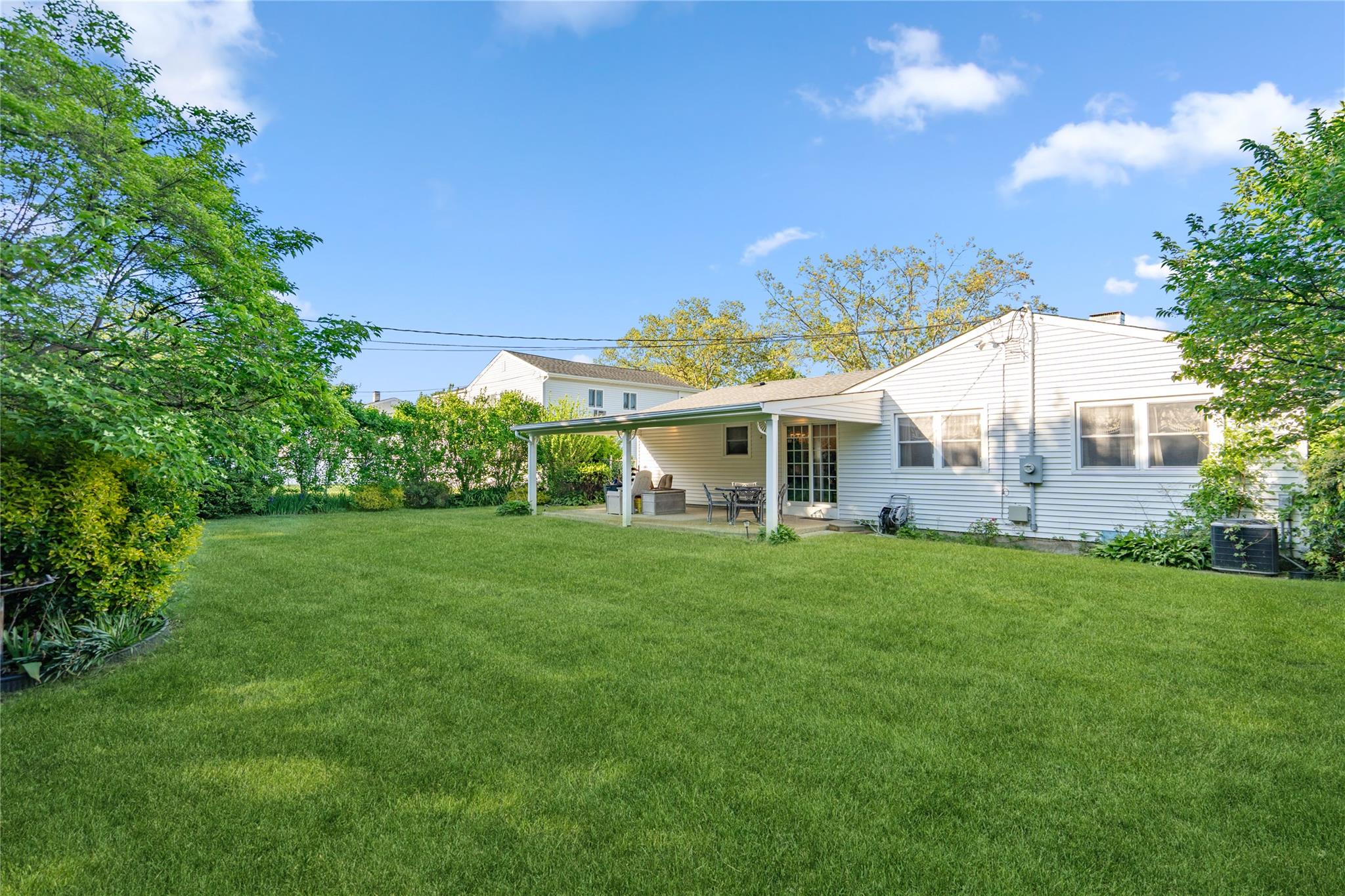 116 Nimbus Road, Holbrook, New York image 20