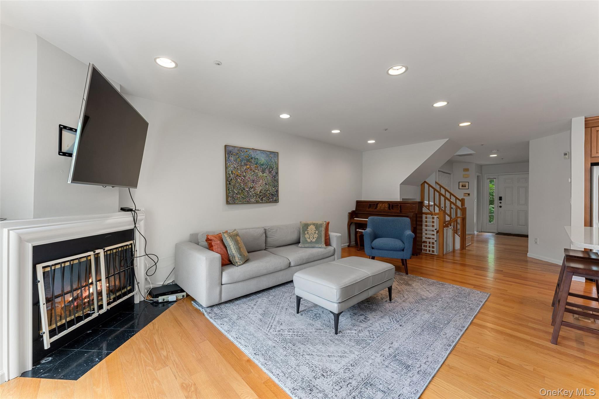 611 Pondside Drive