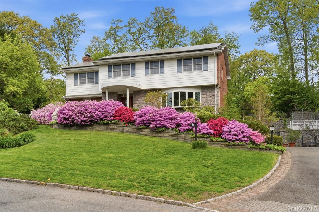 Photo of 17 Holden Lane, Bayville, NY 11709 (MLS # 1012113)
