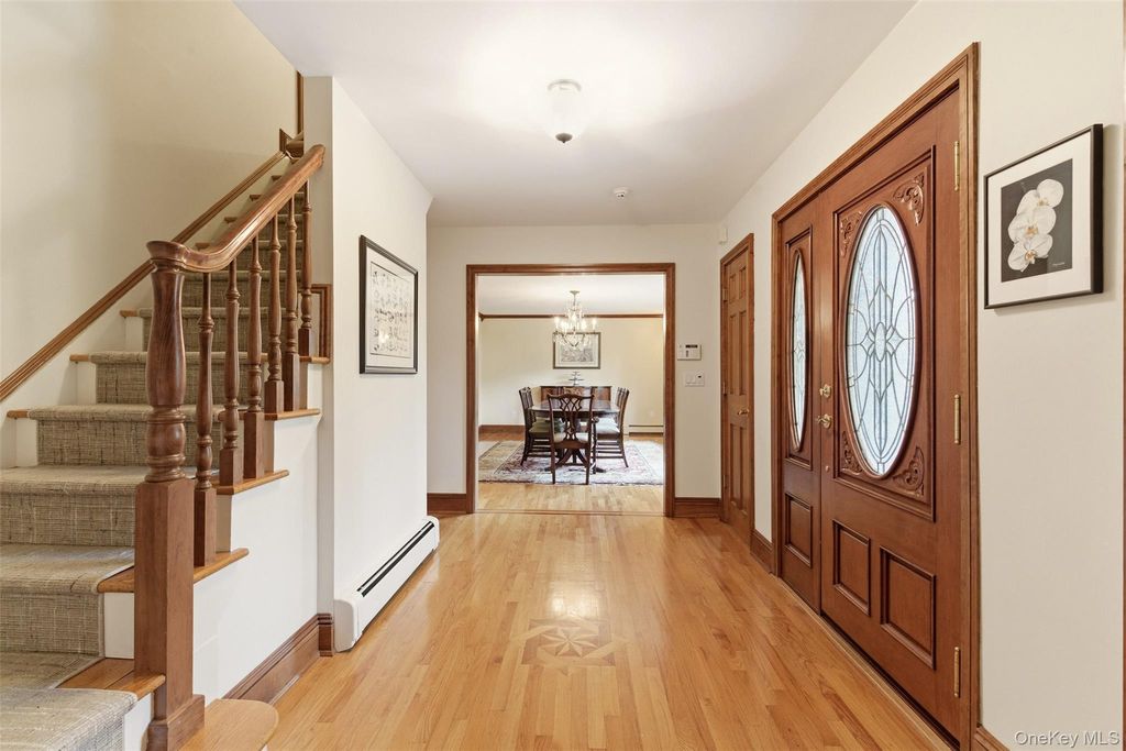 Photo of 17 Holden Lane, Bayville, NY 11709 (MLS # 1012113)