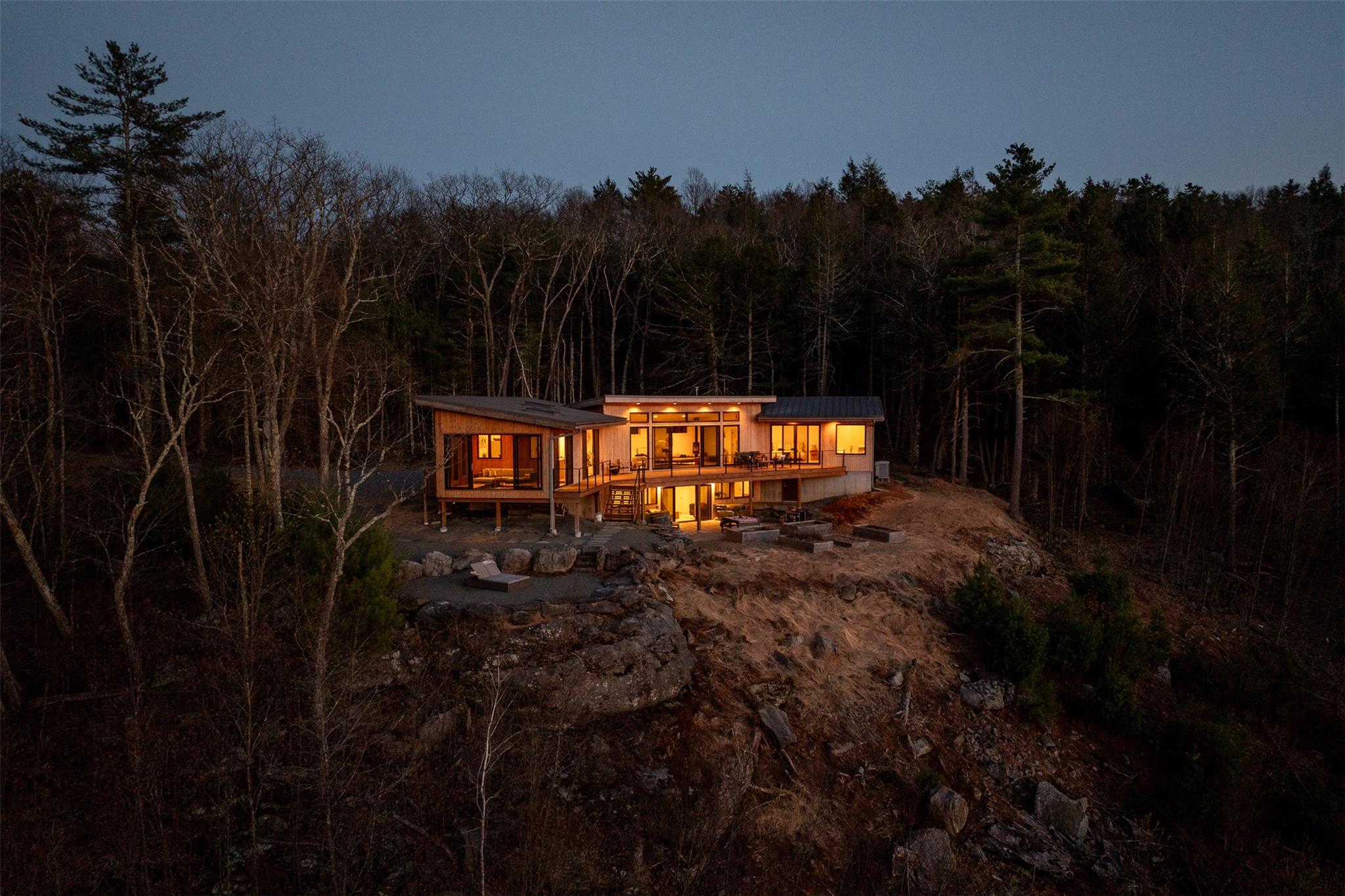 Eagle View Road, Narrowsburg, New York - 3 Bedrooms  
4 Bathrooms  
10 Rooms - 
