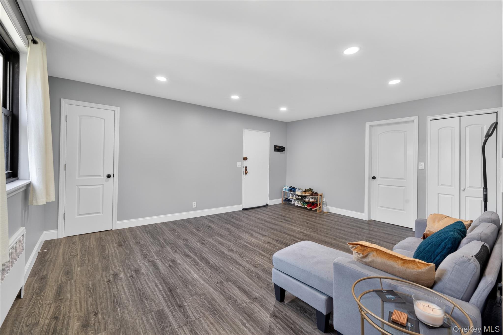 56-21 Douglastion Parkway Upper