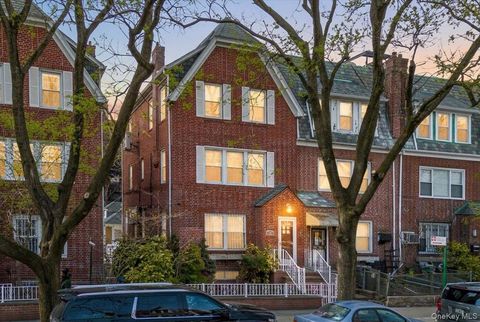 Photo of 33-24 83rd Street, Jackson Heights, NY 11372 (MLS # 971196)