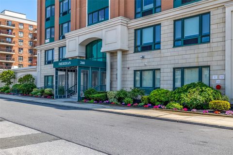 Condo For Sale - 260 W Broadway #2G<br/> Long Beach, NY 11561