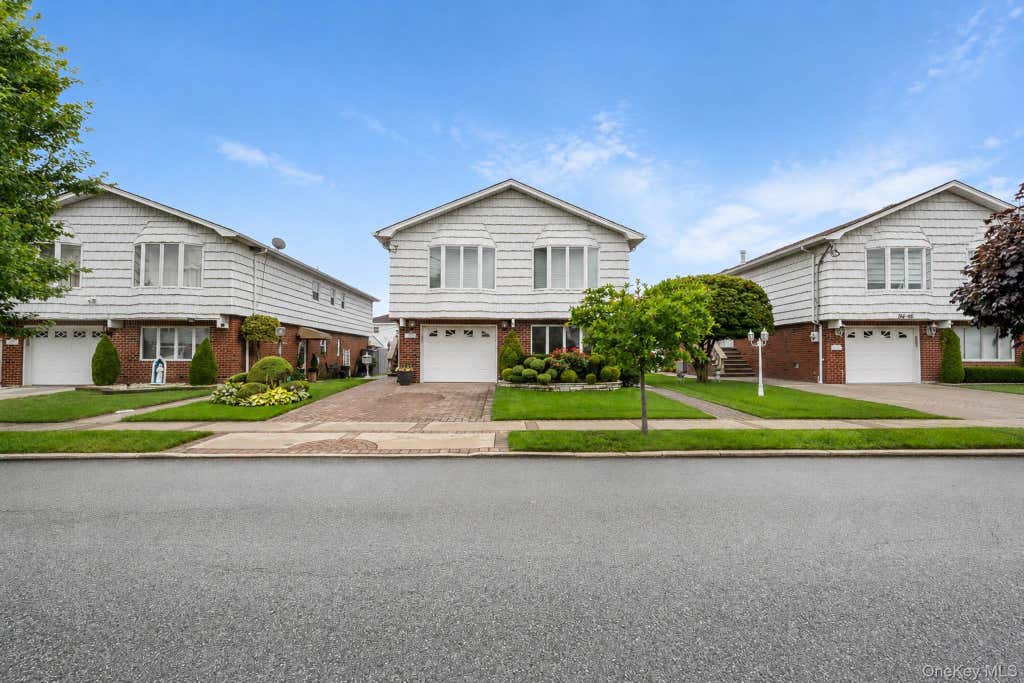 Photo of 164-30 85th Street, Howard Beach, NY 11414 (MLS # 1035891)