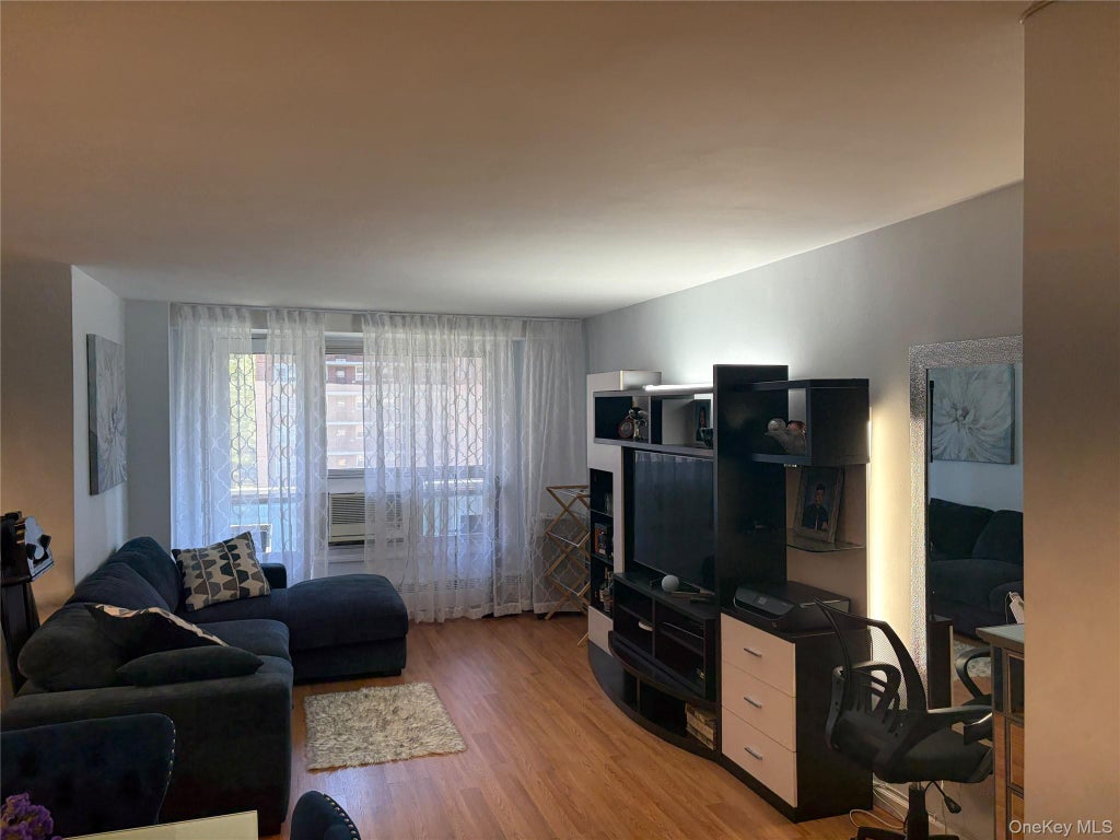 Photo of 97-10 62nd Drive #5j, Rego Park, NY 11374 (MLS # 1065177)