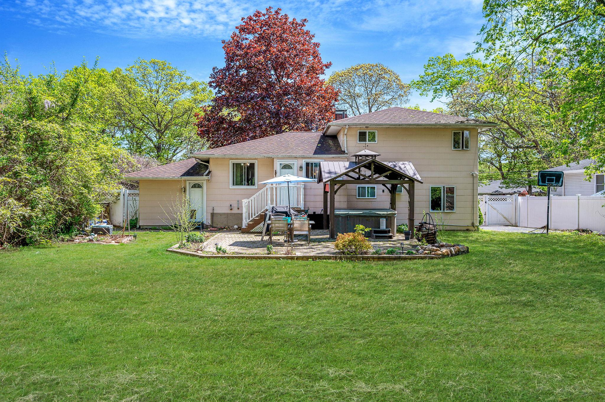 1150 Waverly Avenue, Holtsville, New York image 23