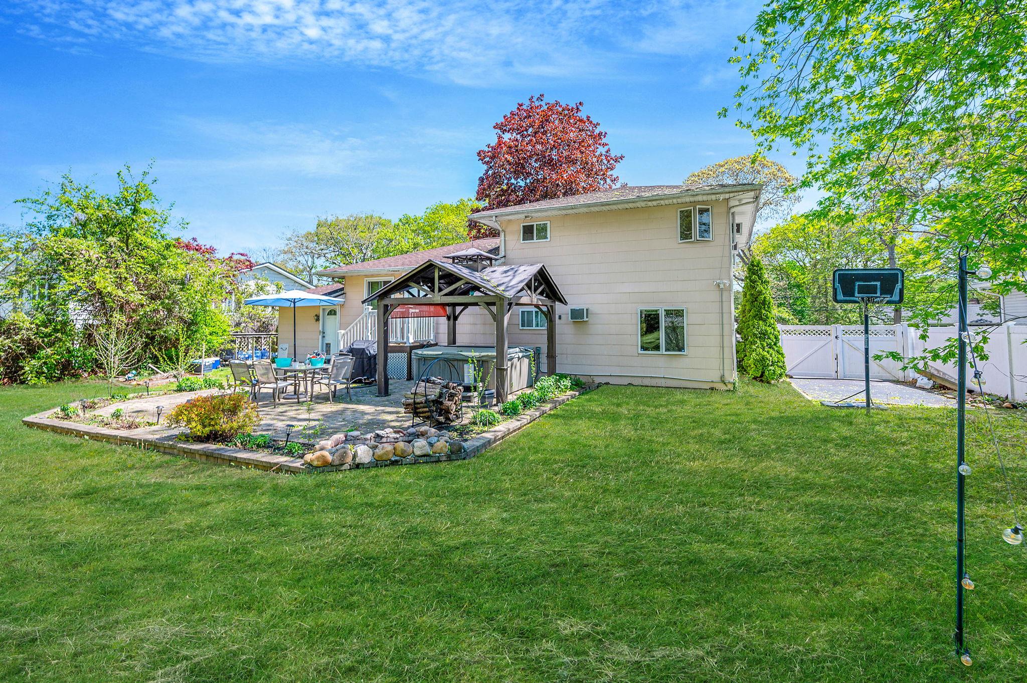 1150 Waverly Avenue, Holtsville, New York image 17