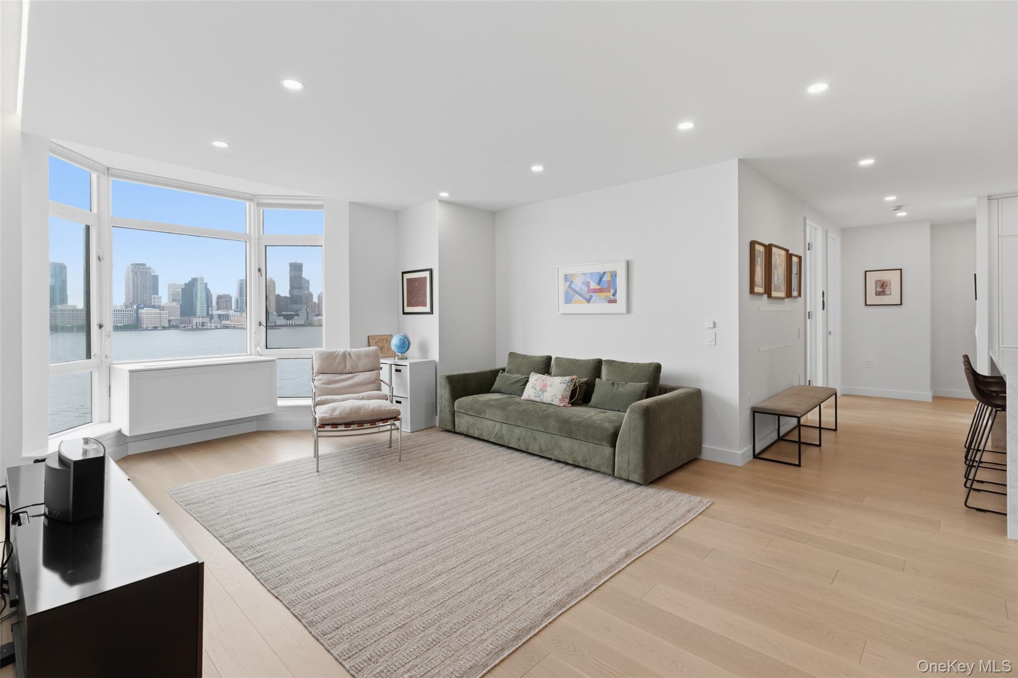 350 Albany Street 10BC