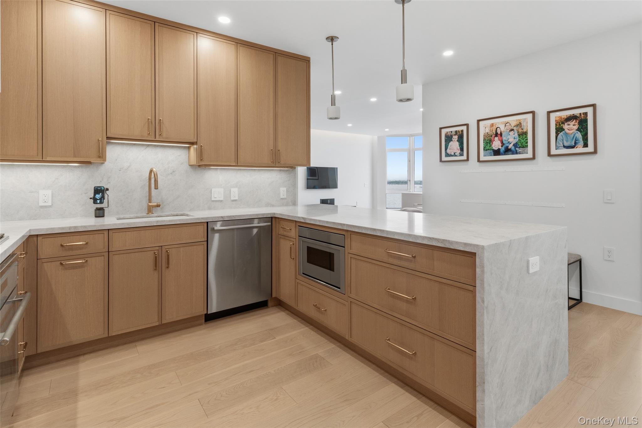 350 Albany Street 10BC