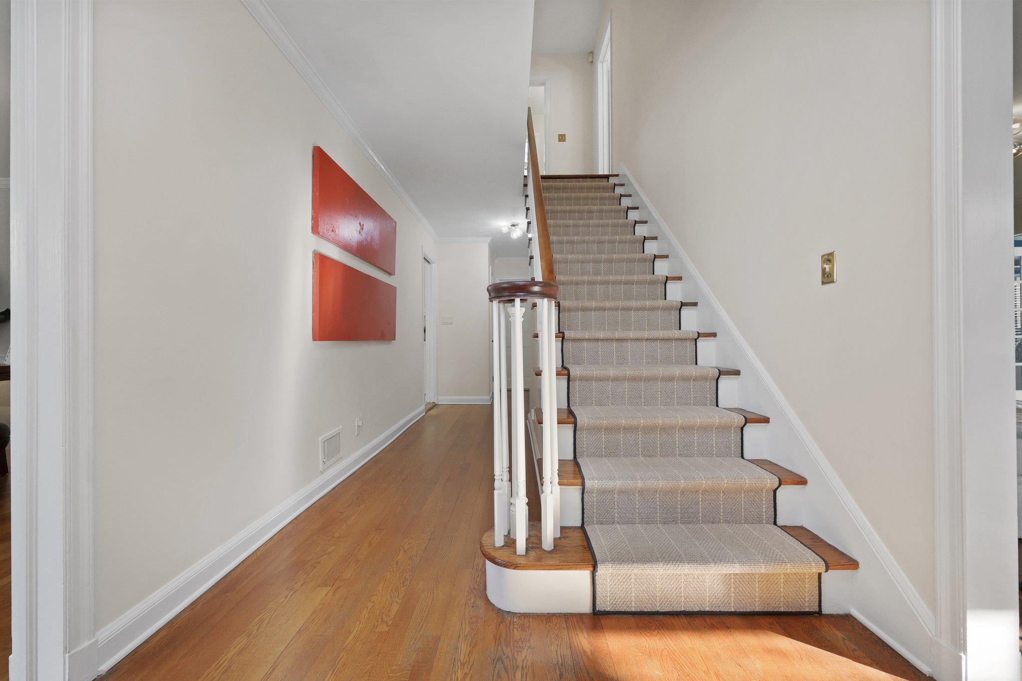 23 Bonnie Way, Larchmont, New York image 2