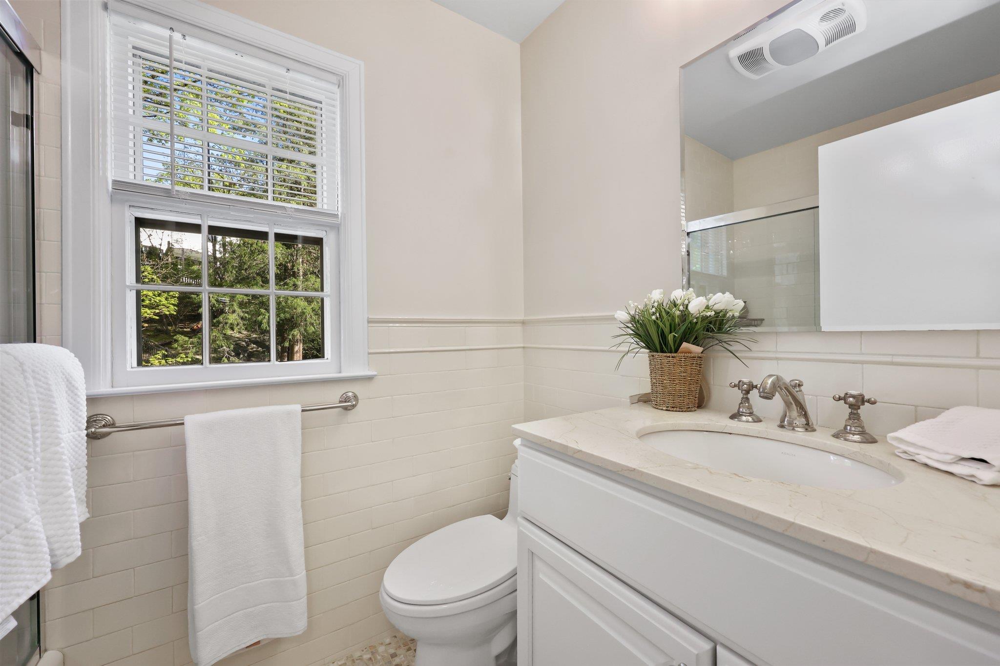 23 Bonnie Way, Larchmont, New York image 32