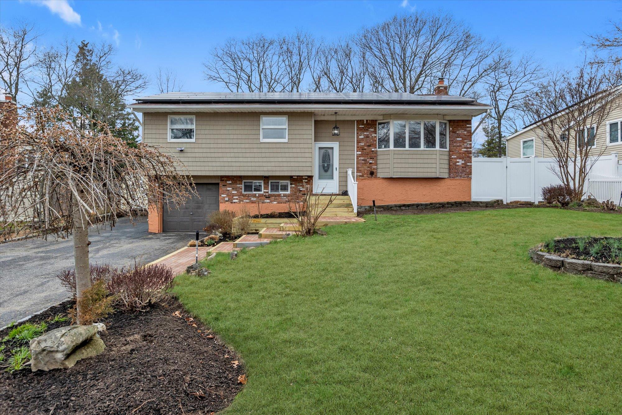 Property for Sale at Weston Lane, Smithtown, Hamptons, NY - Bedrooms: 4 
Bathrooms: 2  - $799,000
