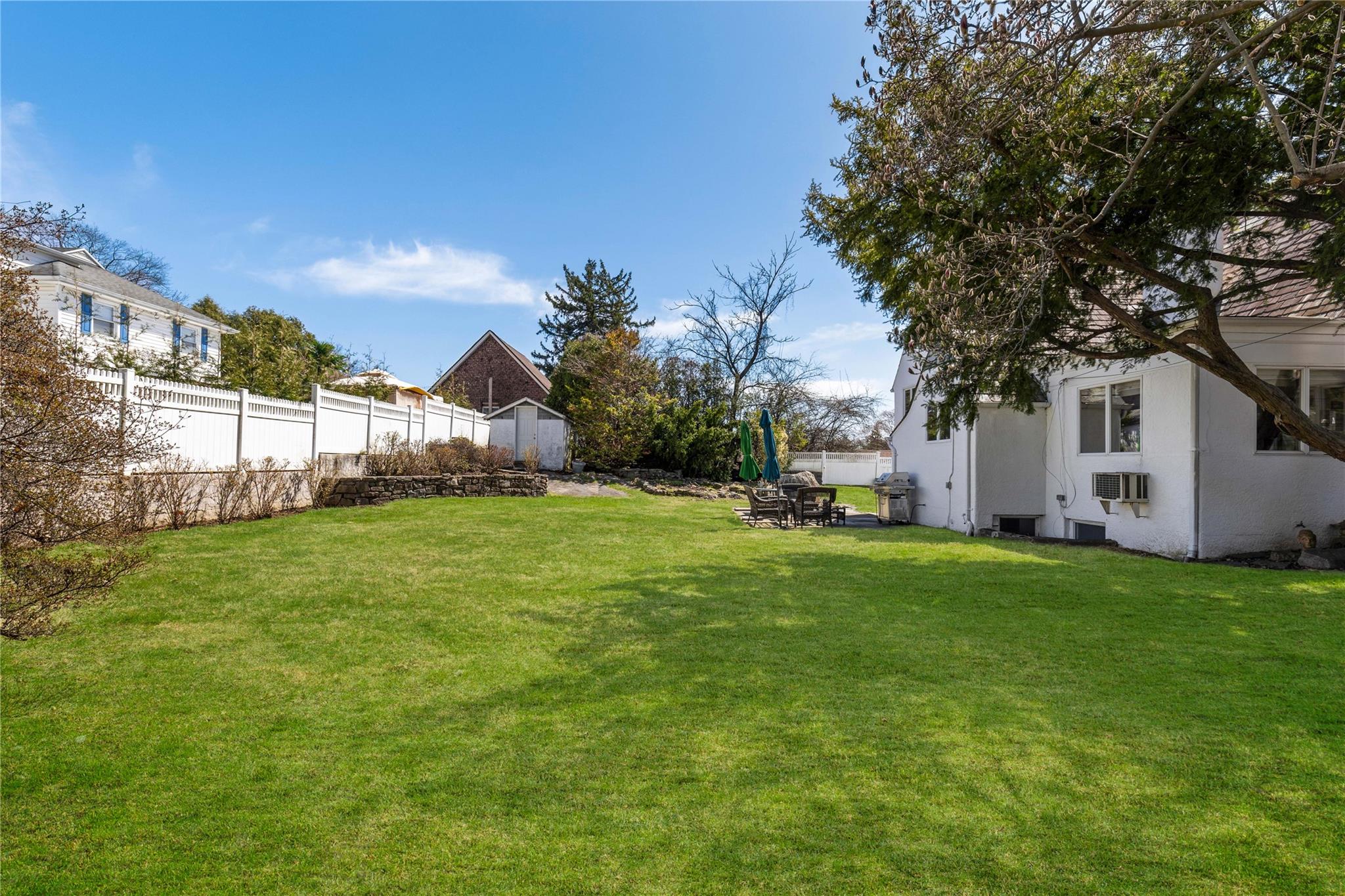 35 Wilson Drive, New Rochelle, New York image 20