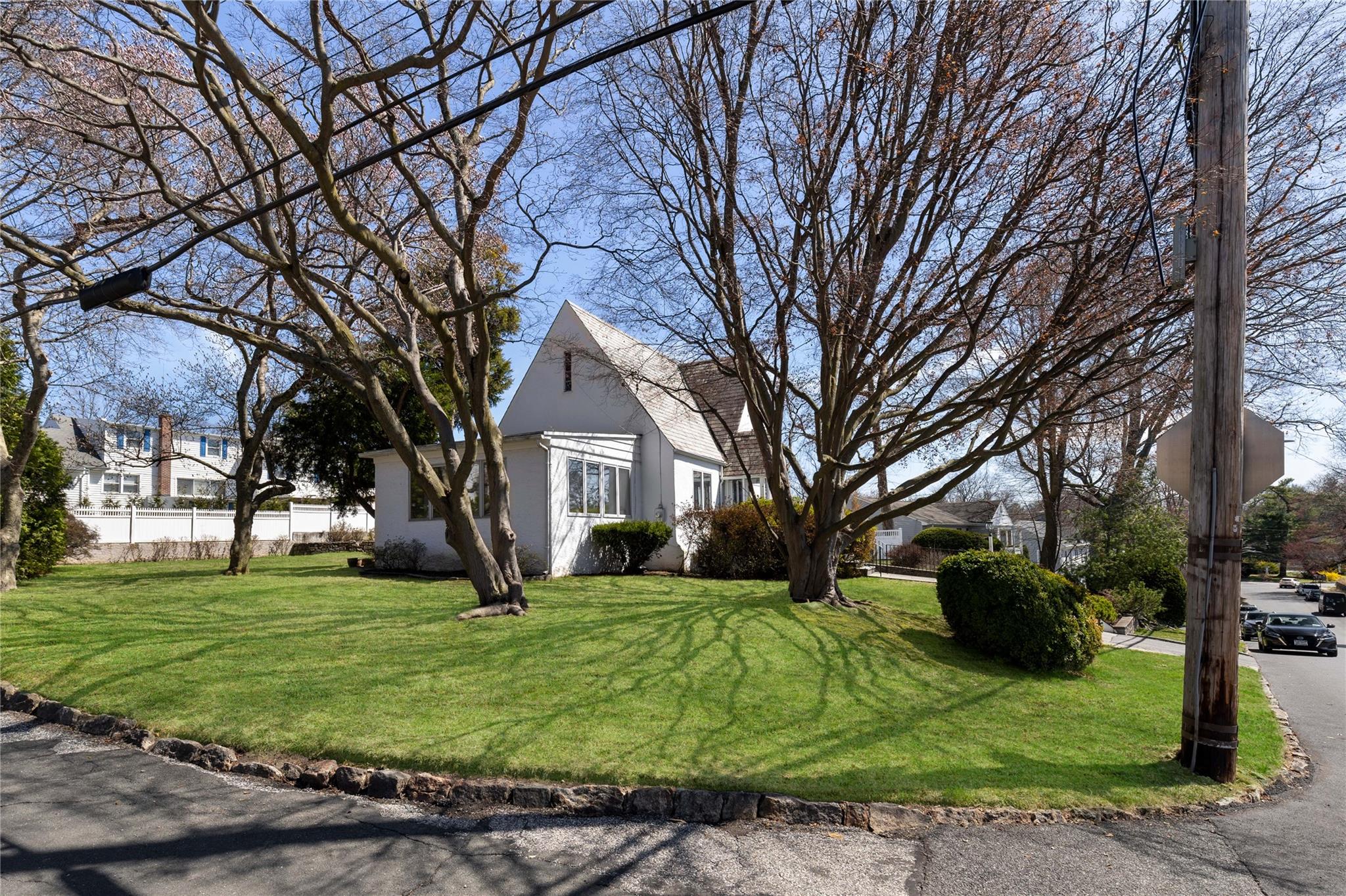 35 Wilson Drive, New Rochelle, New York image 22