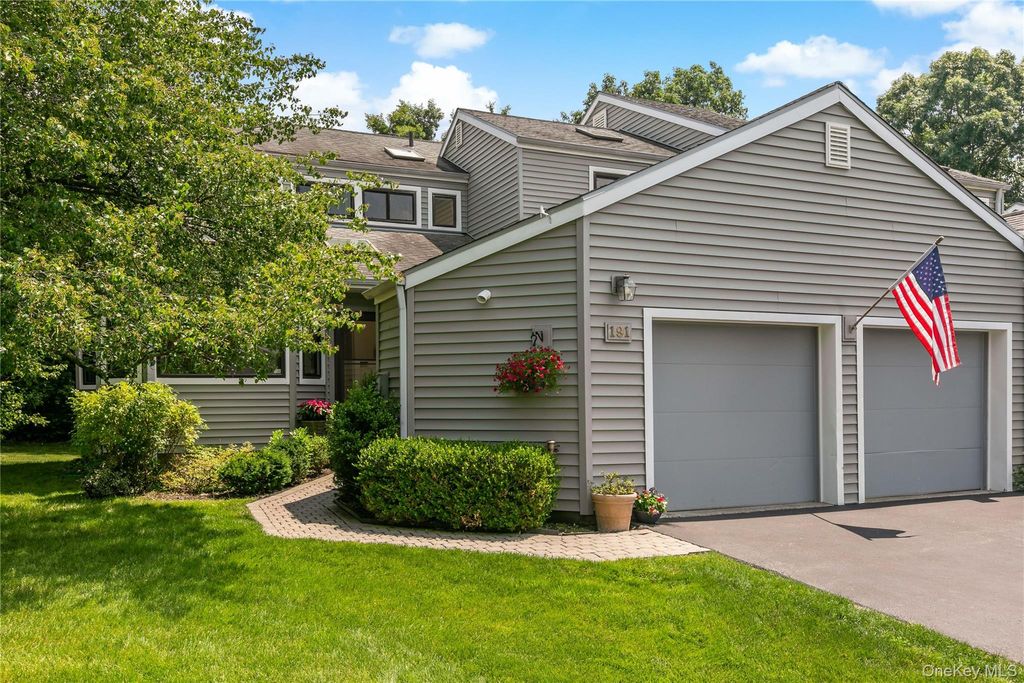 Photo of 191 Horseshoe Circle, Ossining, NY 10562 (MLS # 1018107)