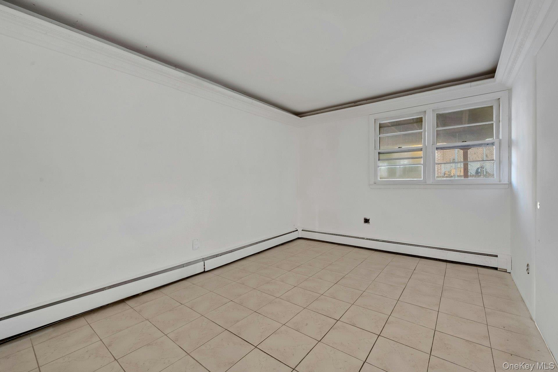 Yonkers, New York 10710, United States, 5 Bedrooms Bedrooms, ,3 BathroomsBathrooms,Residential,Active,253999