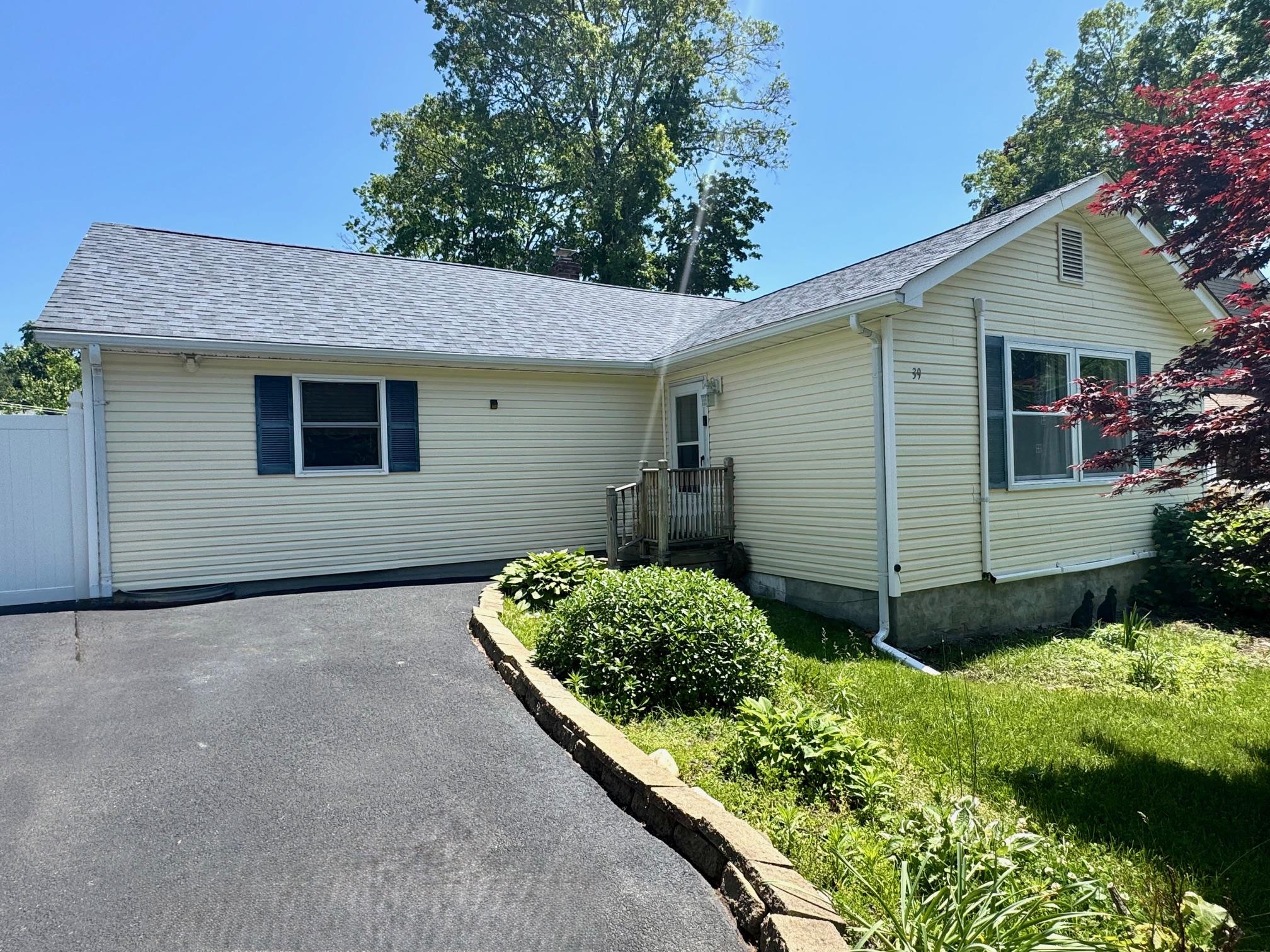 39 Palm Road, Rocky Point, New York image 4
