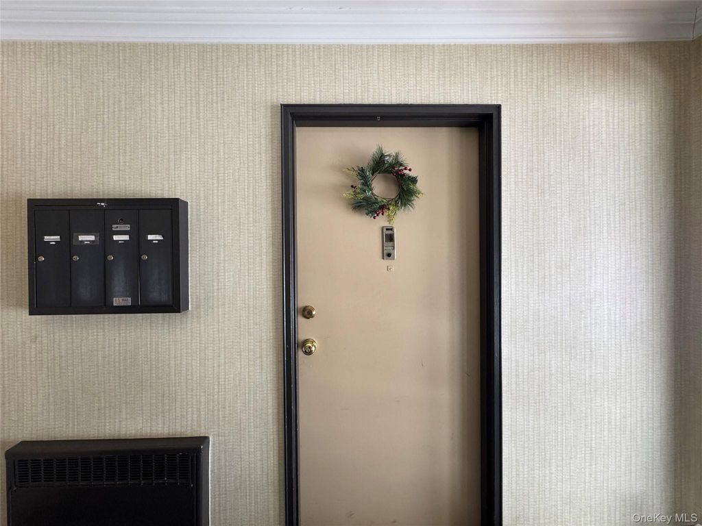 Photo of 313 Main Street #B, Roslyn, NY 11576 (MLS # 954557)