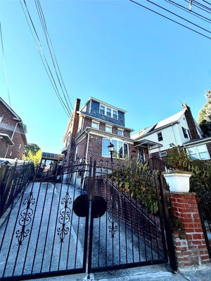 14606 13TH AVE, WHITESTONE, NY 11357 - Image e4bef6e7f5d5146b8b4f8da38eba381d/675351853