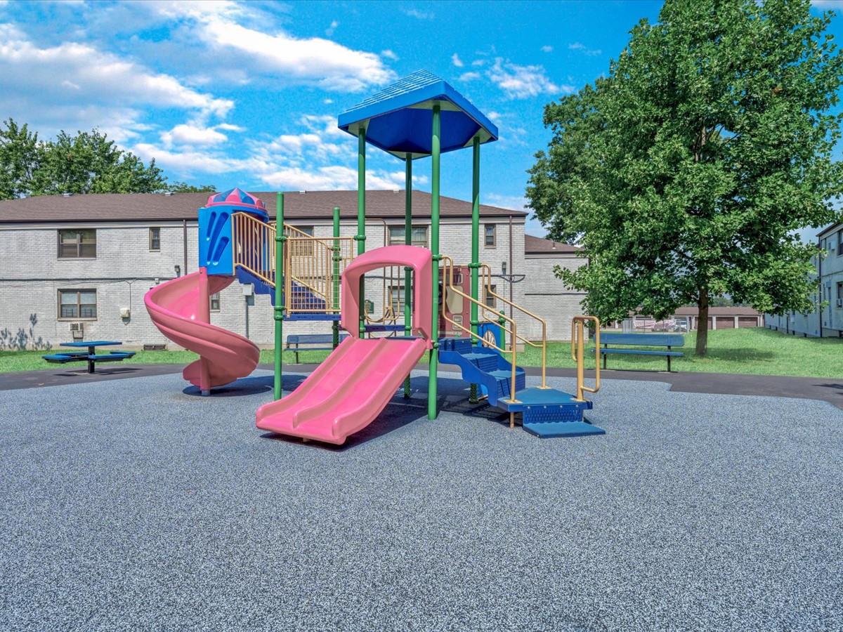 66-03 Park Drive East Dr #A, Kew Garden Hills, New York image 23