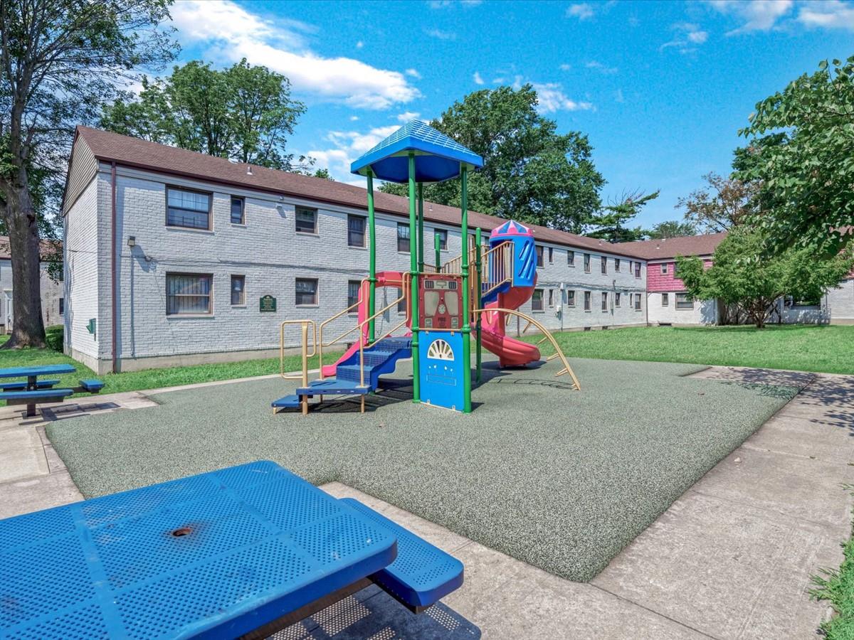 66-03 Park Drive East Dr #A, Kew Garden Hills, New York image 24
