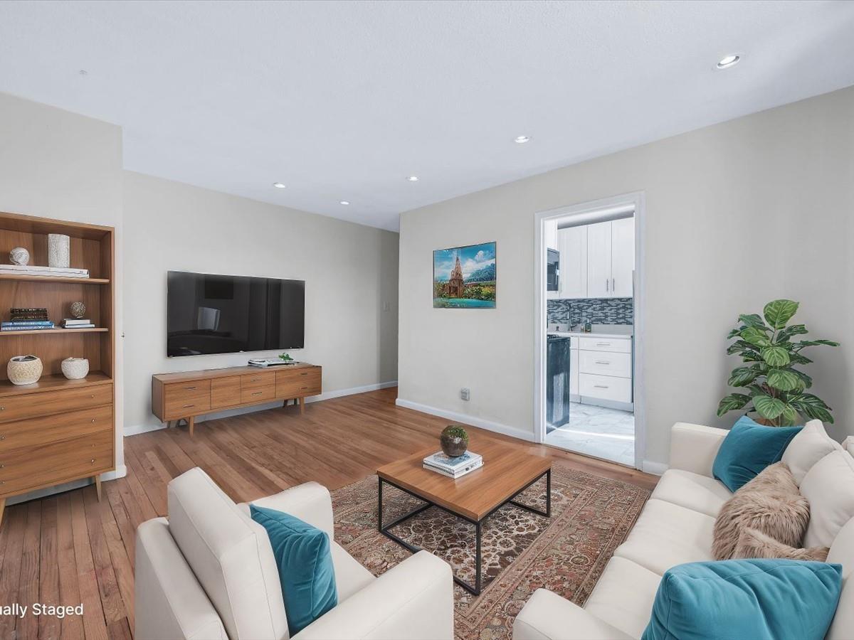 66-03 Park Drive East Dr #A, Kew Garden Hills, New York image 5